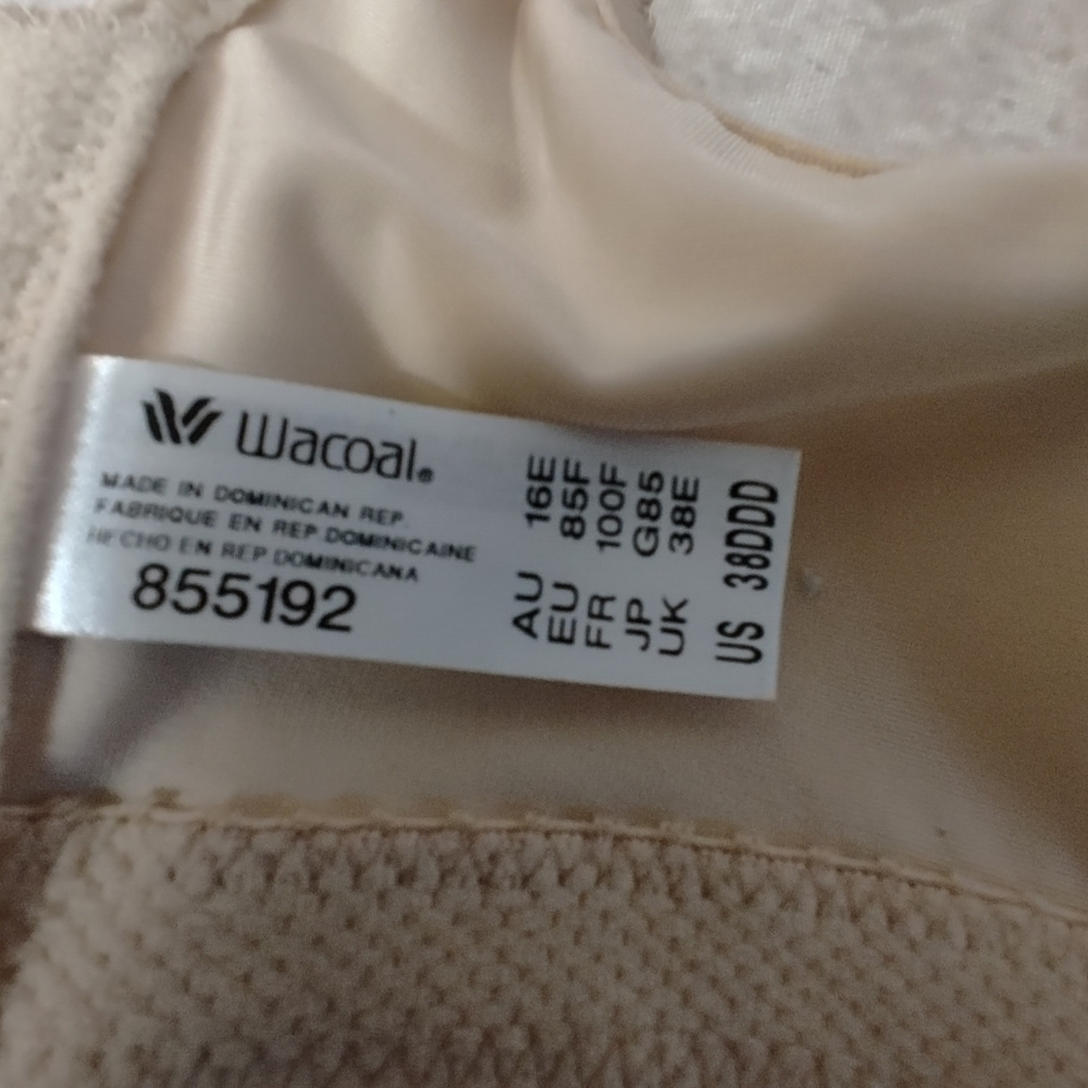 Wacoal Basic Beauty Satin Unlined Underwire Beige Bra 38DDD NWT - Picture 3 of 14